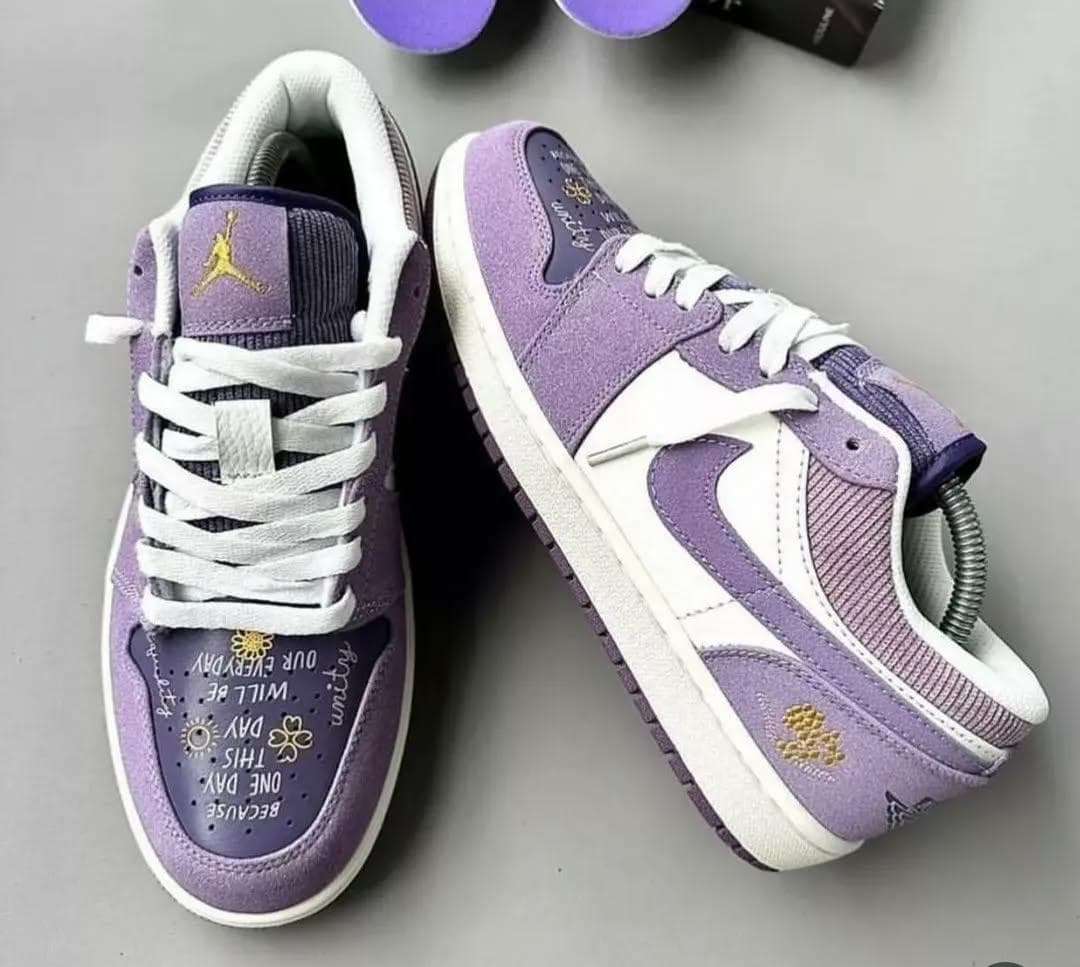 Violet Design Low Ankle Jordan sneakers